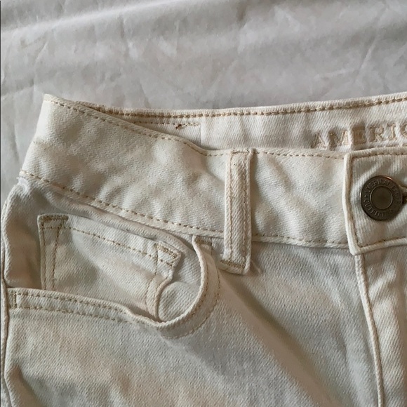 White shorts - Picture 5 of 7